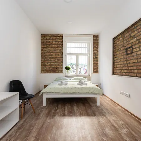 Spacious & Minimalistic Apartment In Downtown Sarajevo Exterior photo