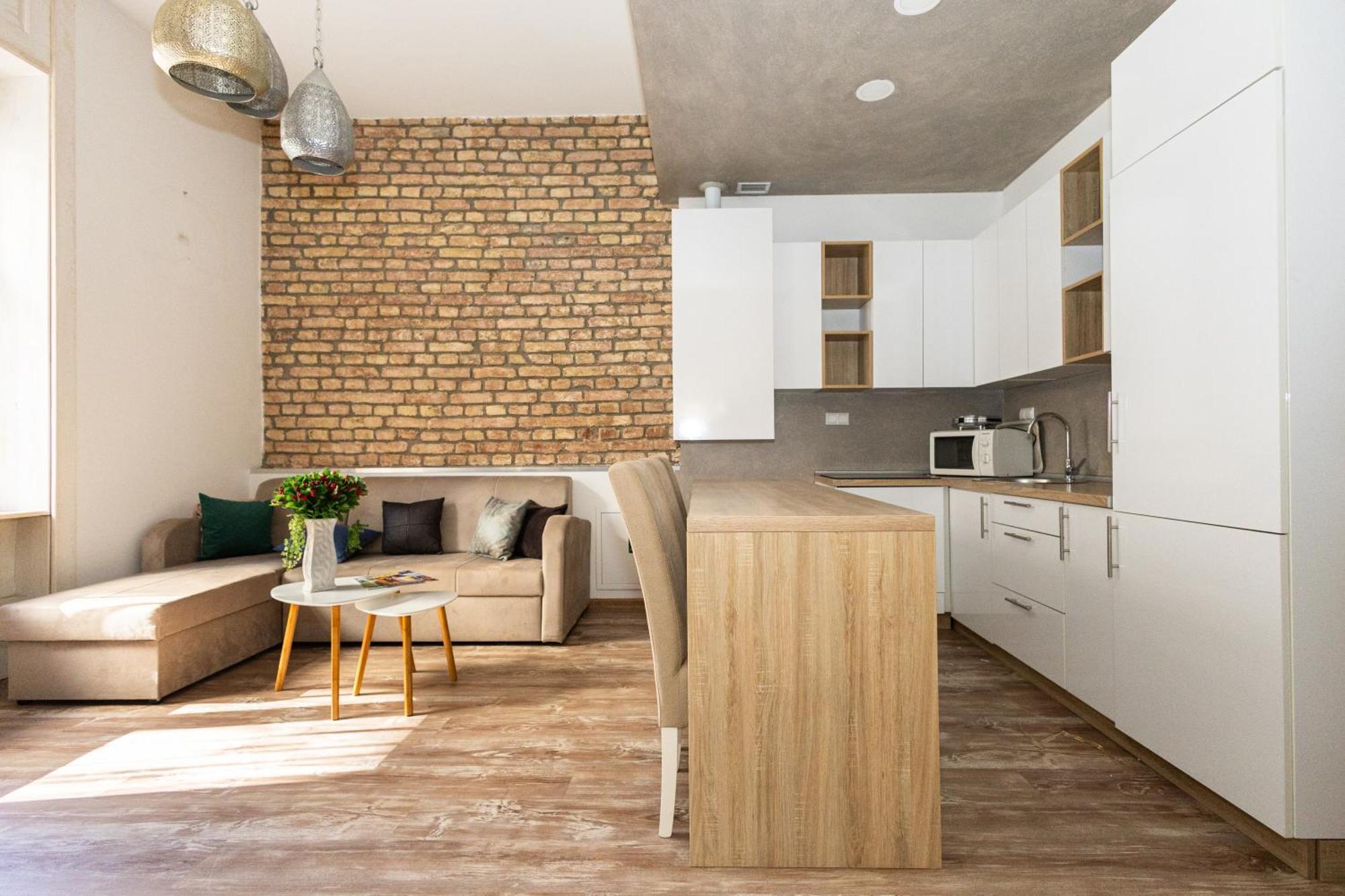 Apartment Spacious & Minimalistic In Downtown Sarajevo