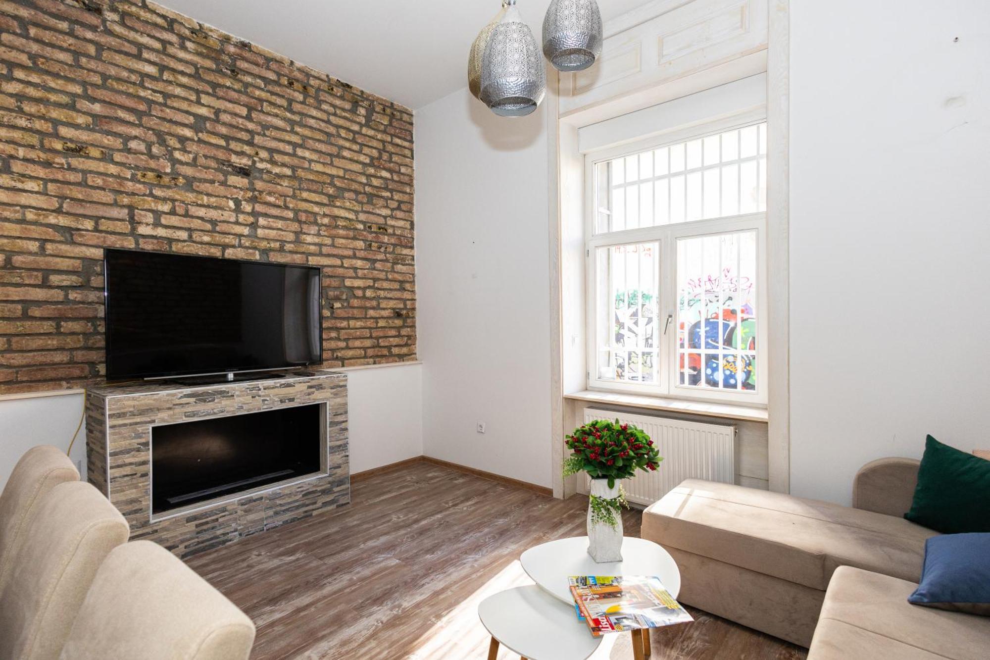Spacious & Minimalistic In Downtown Sarajevo
